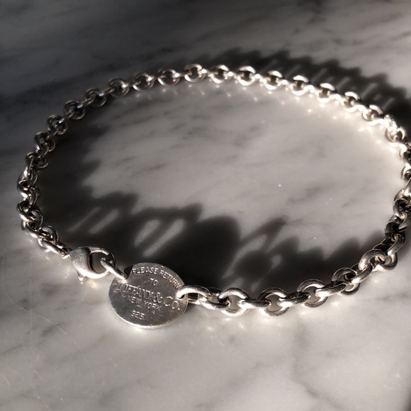 Tiffany & Co. Return to Tiffany® Oval Tag Necklace - Authentic - Picture 5 of 16